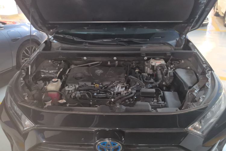 Used Toyota RAV4 2020 Dual-Engine 2.5L E-CVT Two-Wheel Drive Elite Edition Engine Bay