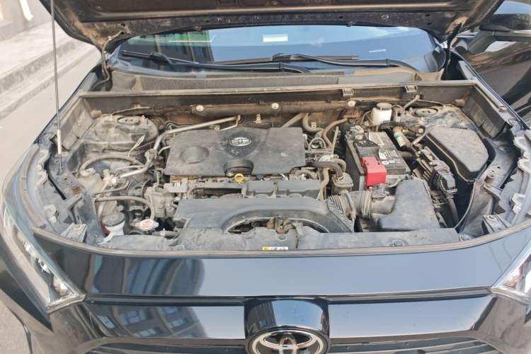 Used Toyota RAV4 2020 2.0L CVT 4x4 Trend Edition Engine Bay