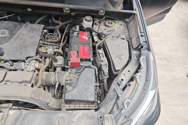 Used Toyota RAV4 2020 2.0L CVT Two-Wheel Drive Fashion Edition Engine Bay Left