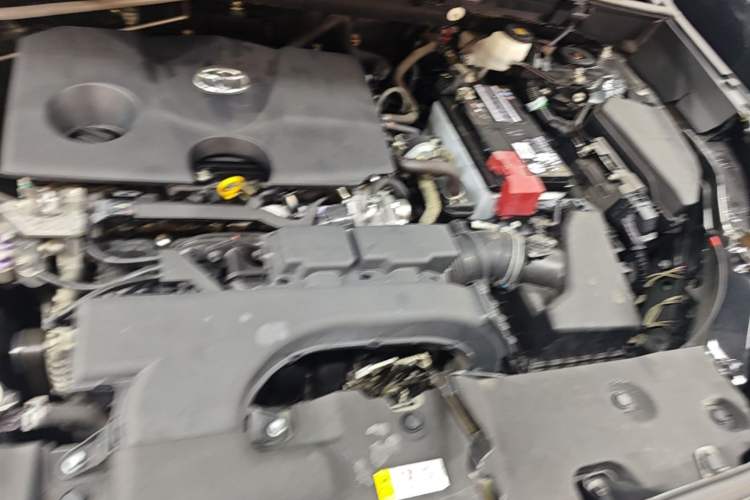 Used Toyota RAV4 2020 2.0L CVT Two-Wheel Drive Fashion Edition Engine Bay Left