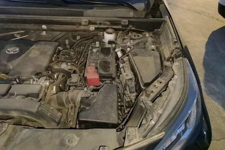 Used Toyota RAV4 2020 2.0L CVT 4x4 Trend Edition Engine Bay Left