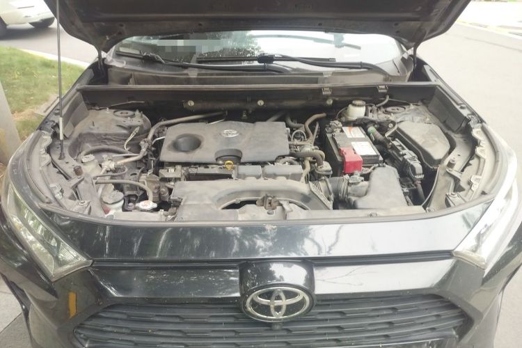Used Toyota RAV4 2020 2.0L CVT Two-Wheel Drive Fashion Edition Engine Bay