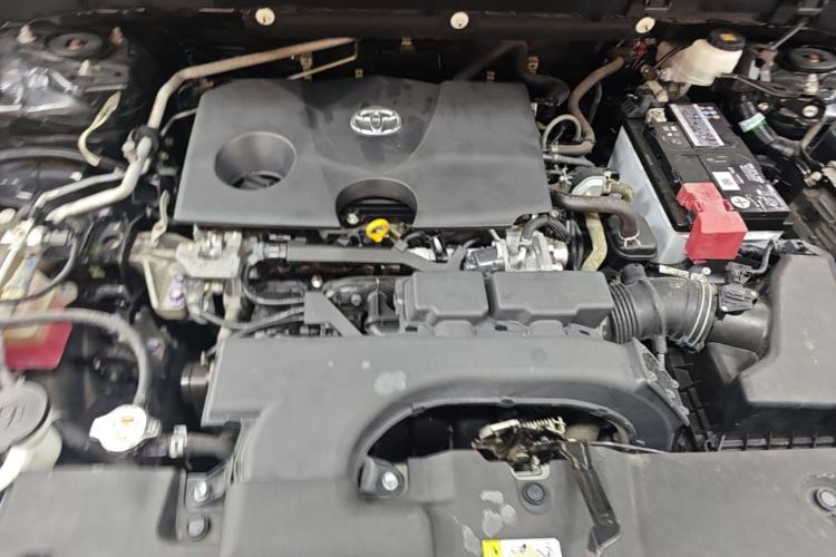 Used Toyota RAV4 2020 2.0L CVT Two-Wheel Drive Fashion Edition Engine Bay