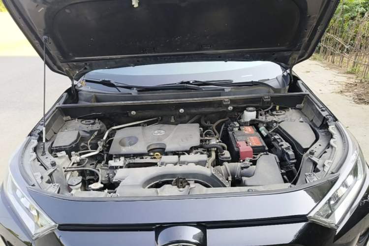 Used Toyota RAV4 2020 2.0L CVT 4x4 Style PLUS Edition Engine Bay