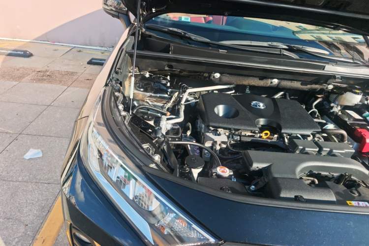 Used Toyota RAV4 2020 2.0L CVT Two-Wheel Drive Fashion Edition Engine Bay Right