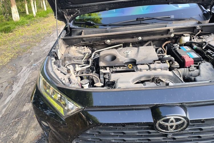 Used Toyota RAV4 2020 2.0L CVT Two-Wheel Drive Fashion Edition Engine Bay Right