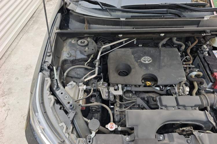 Used Toyota RAV4 2020 2.0L CVT Two-Wheel Drive Fashion Edition Engine Bay Right