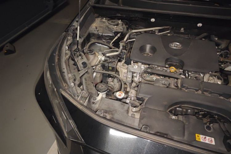 Used Toyota RAV4 2020 2.0L CVT Two-Wheel Drive Fashion Edition Engine Bay Right