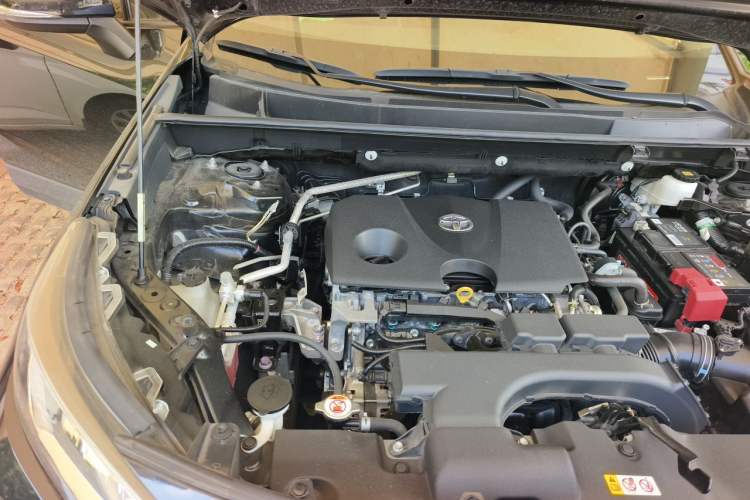Used Toyota RAV4 2020 2.0L CVT Two-Wheel Drive Urban Edition Engine Bay Right