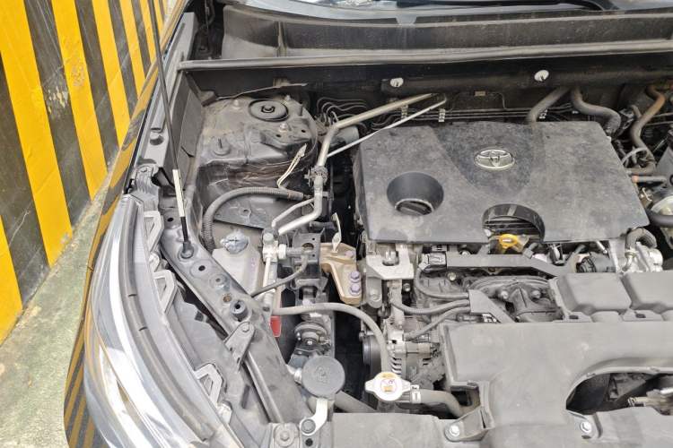 Used Toyota RAV4 2020 2.0L CVT Two-Wheel Drive Fashion Edition Engine Bay Right
