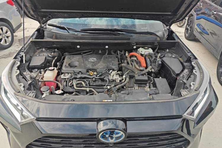 Used Toyota RAV4 2020 Dual-Engine 2.5L E-CVT 4x4 Elite PLUS Edition Engine Bay