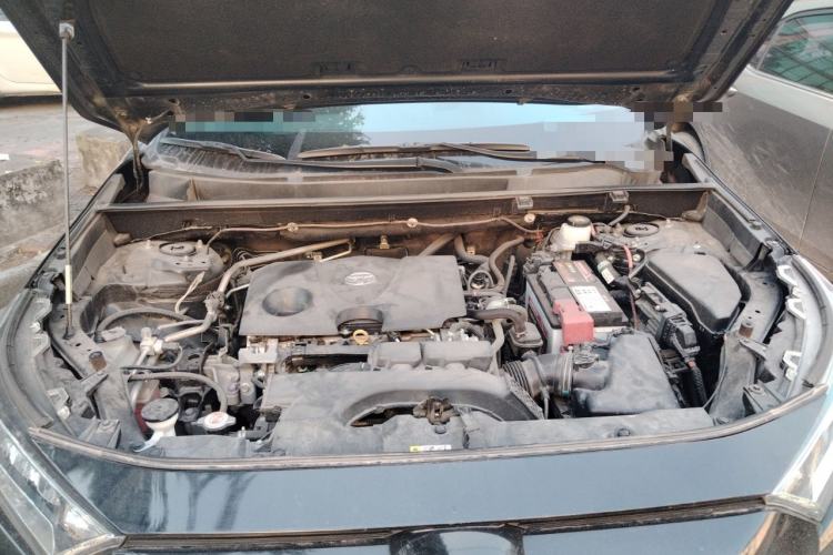 Used Toyota RAV4 2020 2.0L CVT Two-Wheel Drive Fashion Edition Engine Bay