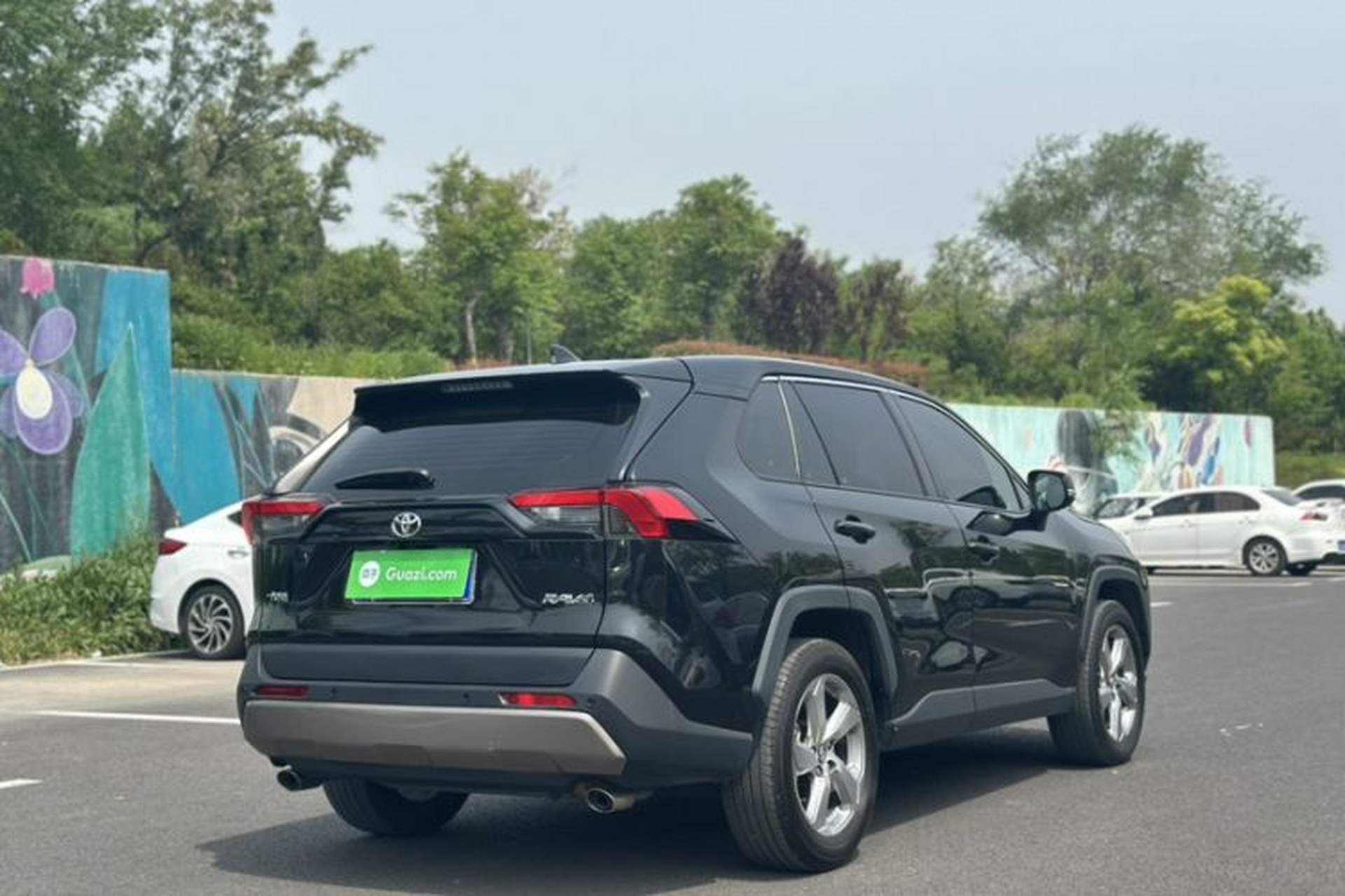 Used Toyota RAV4 2020 2.0L CVT Two-Wheel Drive Fashion Edition Exterior 1