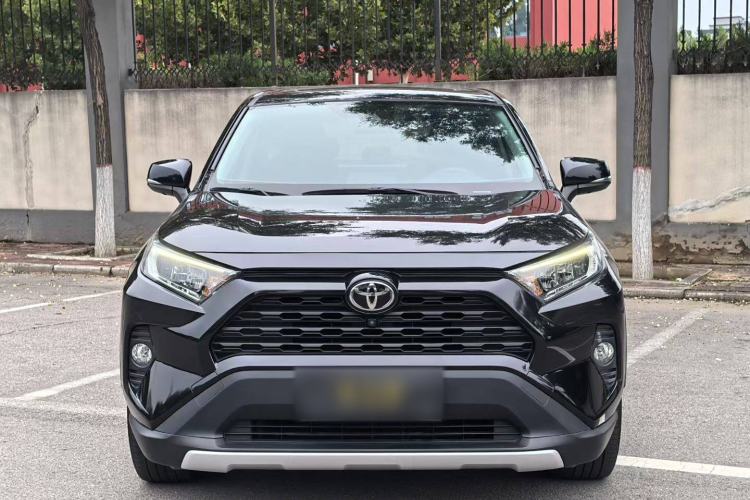 Used Toyota RAV4 2020 2.0L CVT Two-Wheel Drive Fashion Edition Exterior 1