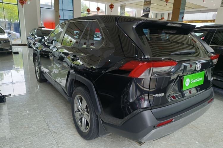 Used Toyota RAV4 2020 2.0L CVT Two-Wheel Drive Fashion Edition Exterior 2