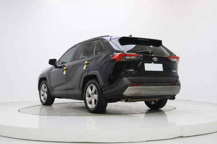 Used Toyota RAV4 2020 2.0L CVT Two-Wheel Drive Fashion PLUS Edition Exterior 2