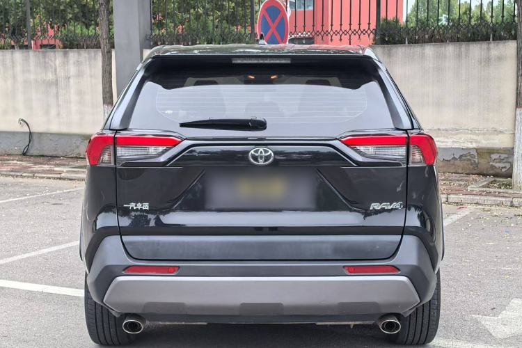 Used Toyota RAV4 2020 2.0L CVT Two-Wheel Drive Fashion Edition Exterior 3