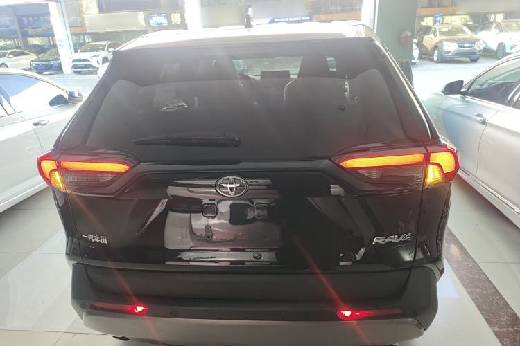Used Toyota RAV4 2020 2.0L CVT Two-Wheel Drive Fashion PLUS Edition Exterior 4