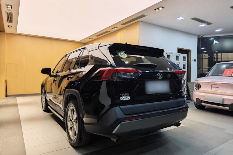 Used Toyota RAV4 2020 2.0L CVT Two-Wheel Drive Fashion Edition Exterior 5