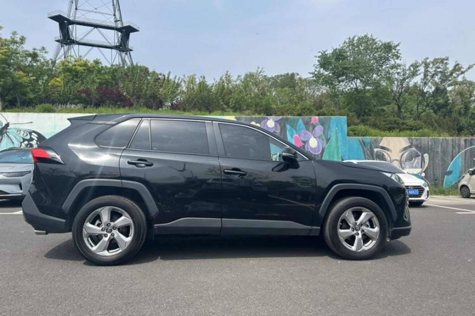 Used Toyota RAV4 2020 2.0L CVT Two-Wheel Drive Fashion Edition Exterior 6