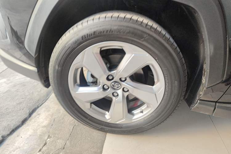 Used Toyota RAV4 2020 2.0L CVT Two-Wheel Drive Fashion PLUS Edition Exterior 7