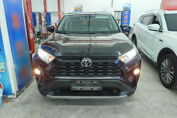 Used Toyota RAV4 2020 2.0L CVT Two-Wheel Drive Fashion Edition Front