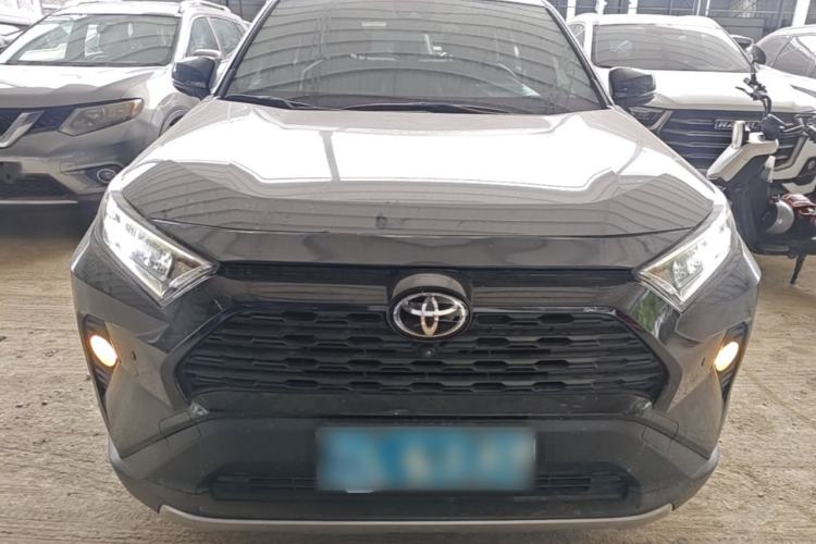 Used Toyota RAV4 2020 2.0L CVT Two-Wheel Drive Fashion Edition Front