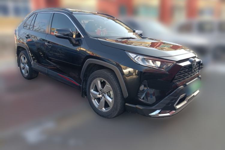 Used Toyota RAV4 2020 2.0L CVT 4x4 Style PLUS Edition Front Right 45 Deg