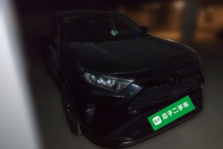 Used Toyota RAV4 2020 2.0L CVT Two-Wheel Drive Fashion PLUS Edition Front Right 45 Deg
