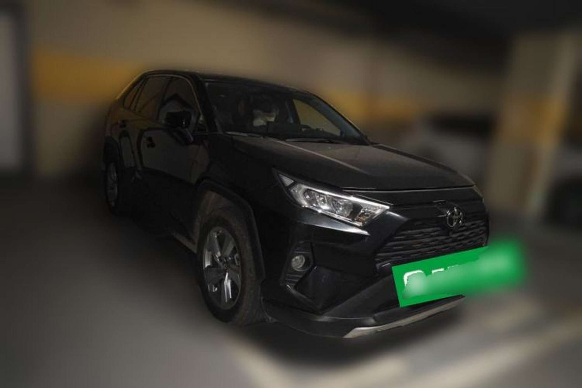Used Toyota RAV4 2020 2.0L CVT Two-Wheel Drive Fashion Edition Front Right 45 Deg