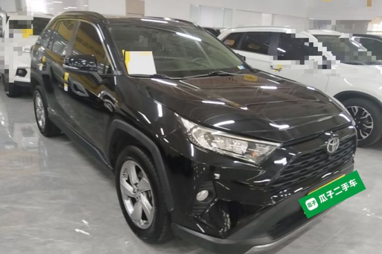 Used Toyota RAV4 2020 2.0L CVT Two-Wheel Drive Fashion PLUS Edition Front Right 45 Deg