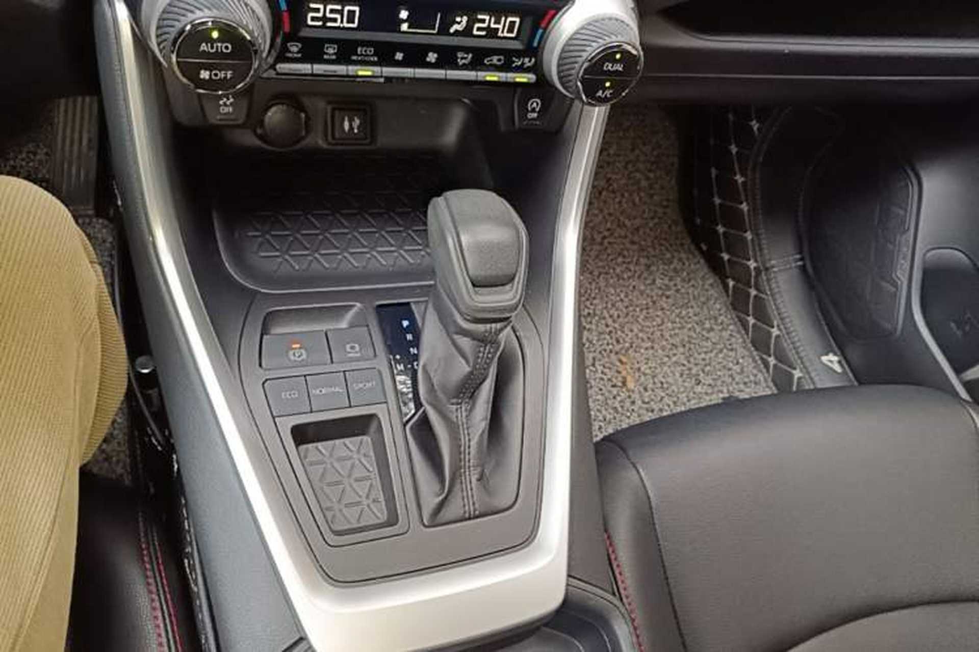 Used Toyota RAV4 2020 2.0L CVT Two-Wheel Drive Fashion Edition Gear Lever