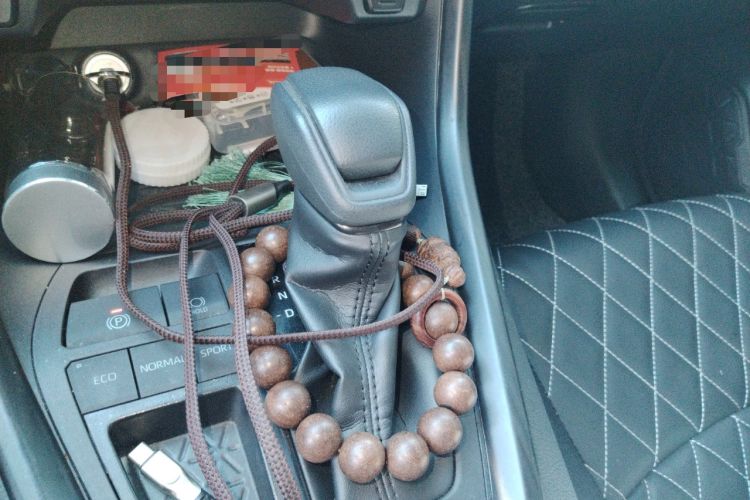 Used Toyota RAV4 2020 2.0L CVT Two-Wheel Drive Fashion Edition Gear Lever