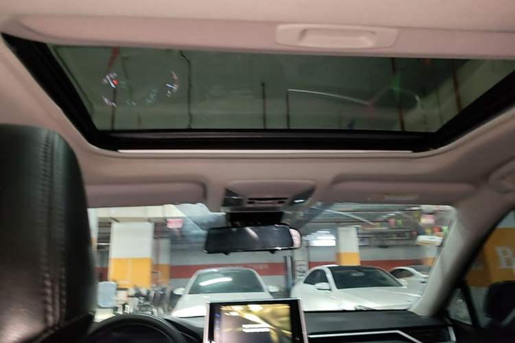Used Toyota RAV4 2020 2.0L CVT Two-Wheel Drive Fashion Edition Headliner