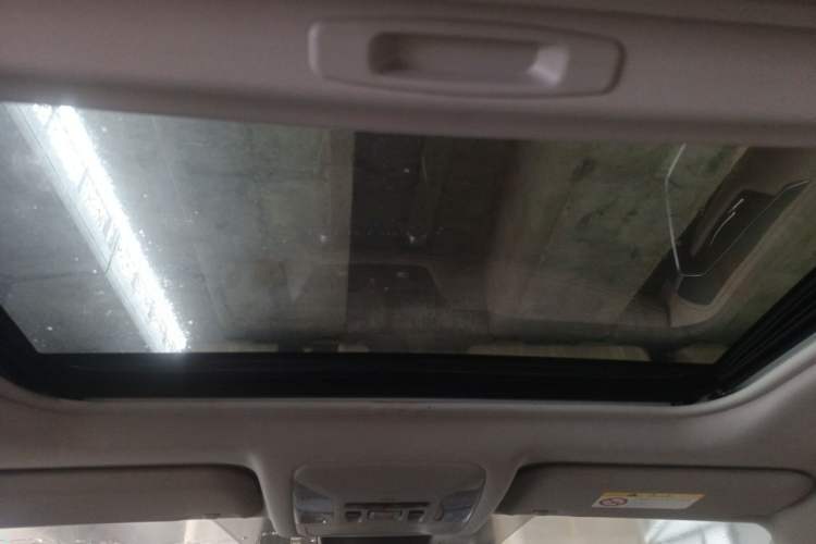 Used Toyota RAV4 2020 2.0L CVT Two-Wheel Drive Fashion PLUS Edition Headliner