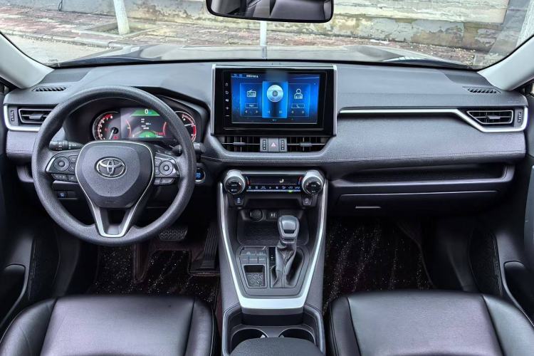 Used Toyota RAV4 2020 2.0L CVT Two-Wheel Drive Fashion Edition Interior 1