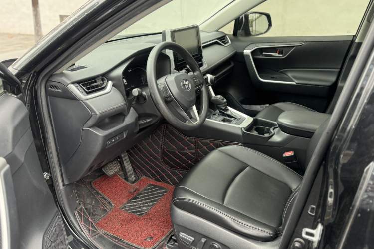 Used Toyota RAV4 2020 Dual-Engine 2.5L E-CVT Two-Wheel Drive Elite Edition Interior 2