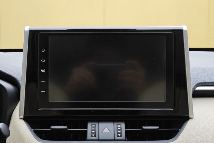 Used Toyota RAV4 2020 2.0L CVT Two-Wheel Drive Fashion Edition Interior 8