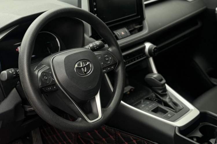Used Toyota RAV4 2020 Dual-Engine 2.5L E-CVT Two-Wheel Drive Elite Edition Interior 9