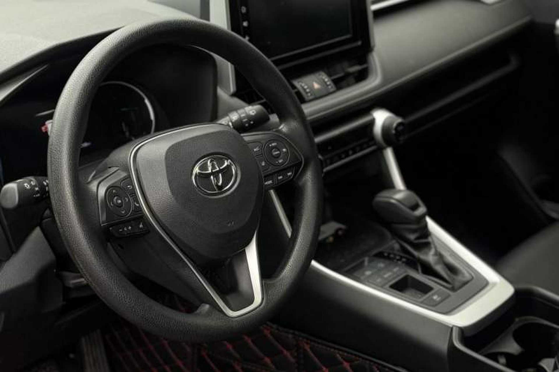 Used Toyota RAV4 2020 Dual-Engine 2.5L E-CVT Two-Wheel Drive Elite Edition Interior 9