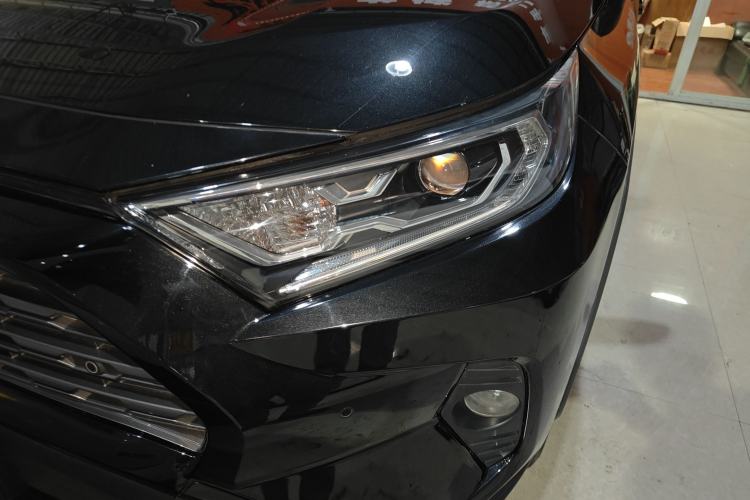Used Toyota RAV4 2020 2.0L CVT Two-Wheel Drive Prestige Edition Left Front Headlight