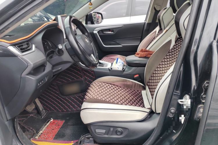 Used Toyota RAV4 2020 2.0L CVT Two-Wheel Drive Fashion Edition Left Front Seat