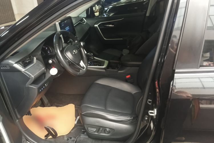 Used Toyota RAV4 2020 2.0L CVT Two-Wheel Drive Fashion PLUS Edition Left Front Seat