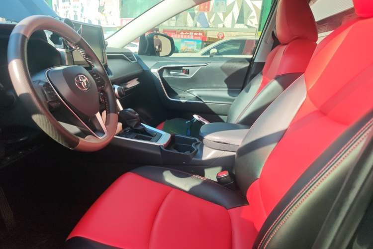 Used Toyota RAV4 2020 2.0L CVT Two-Wheel Drive Fashion Edition Left Front Seat