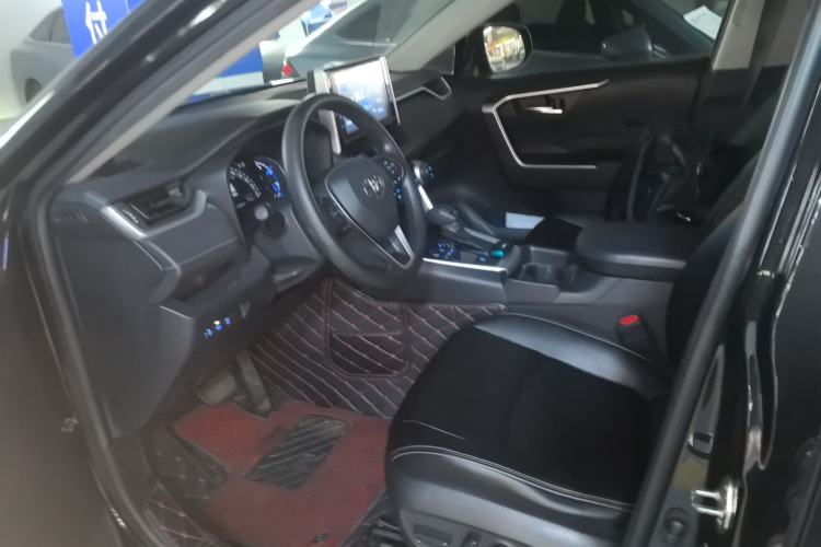 Used Toyota RAV4 2020 Dual-Engine 2.5L E-CVT Two-Wheel Drive Elite Edition Left Front Seat