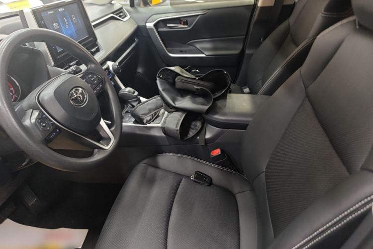 Used Toyota RAV4 2020 2.0L CVT Two-Wheel Drive Fashion Edition Left Front Seat