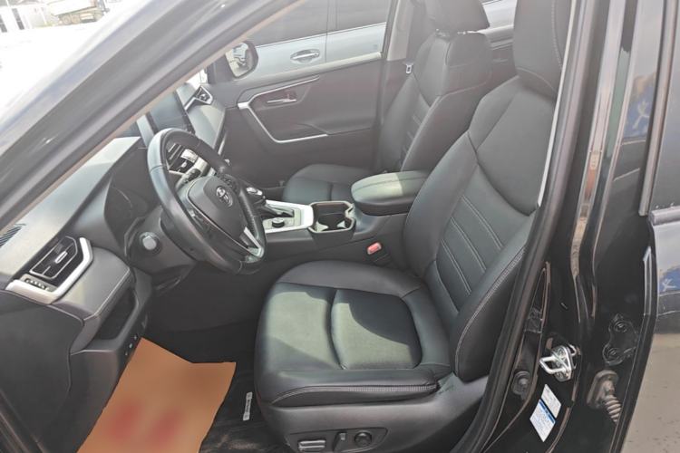 Used Toyota RAV4 2020 Dual-Engine 2.5L E-CVT 4x4 Elite PLUS Edition Left Front Seat