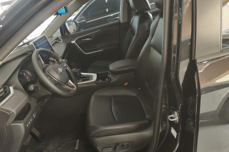 Used Toyota RAV4 2020 2.0L CVT Two-Wheel Drive Fashion Edition Left Front Seat