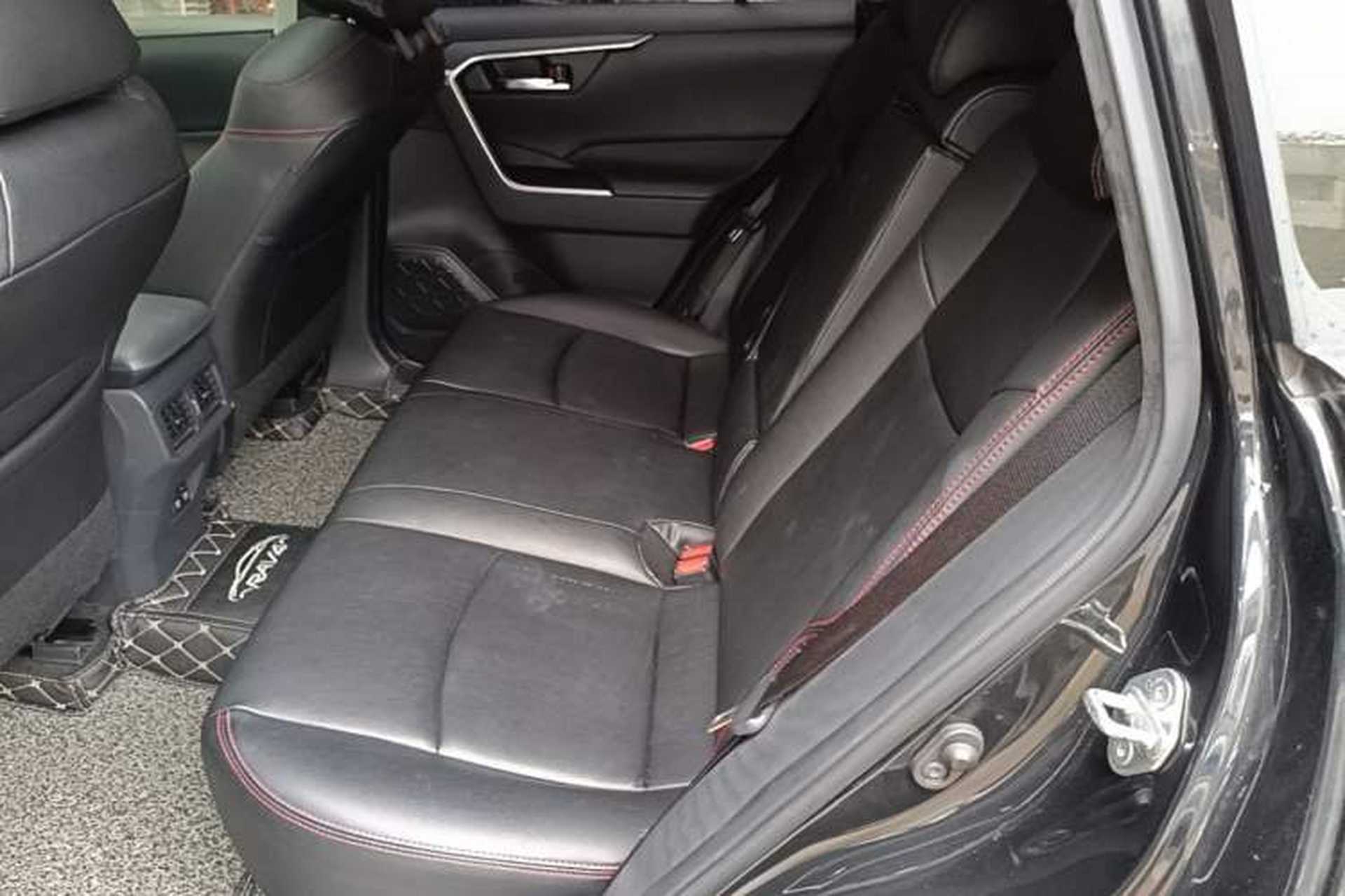 Used Toyota RAV4 2020 2.0L CVT Two-Wheel Drive Fashion Edition Left Rear Seat