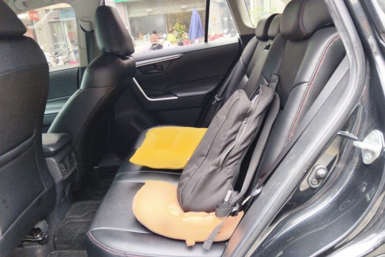 Used Toyota RAV4 2020 2.0L CVT Two-Wheel Drive Urban Edition Left Rear Seat